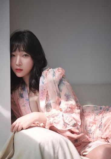 竹内纱里奈高潮监狱