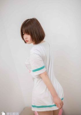 八尺夫人在线观看