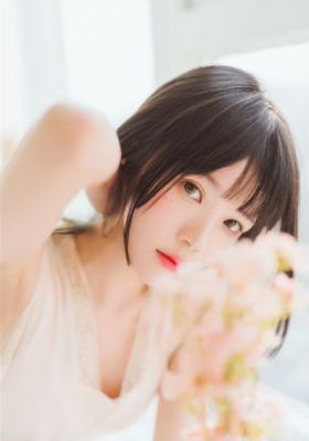 年轻胸大的阿5