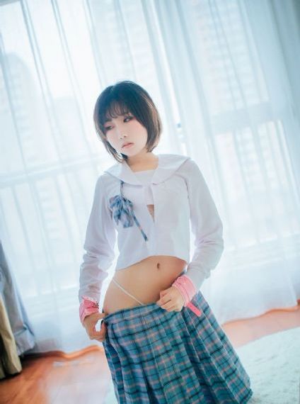 裙子下面的野兽